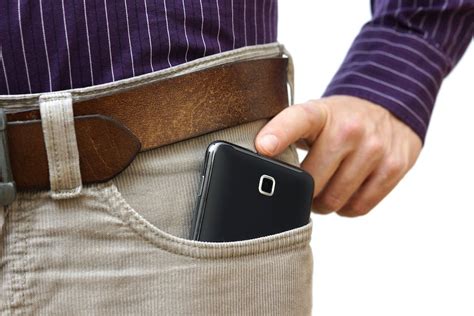 Theres No Evidence To Suggest Mobile Phones In Trouser Pockets Affect