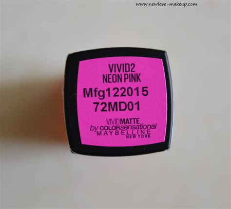 Maybelline India Vivid Matte Lipstick Vivid2 Neon Pink Review Swatches