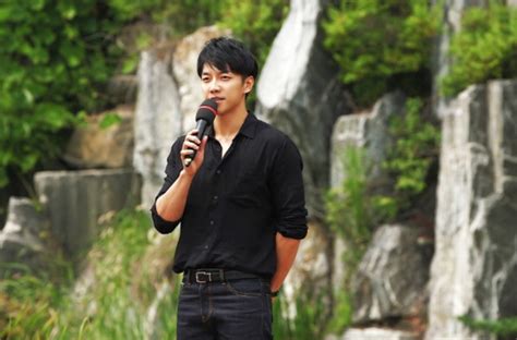 李昇基) is a south korean singer, actor and mc under hook entertainment. Lee Seung Gi Shares Which Mentor He Turned To When Feeling ...