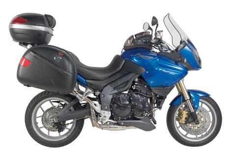 The cases come off easily for city riding. TRIUMPH TIGER 1050 - Review and photos
