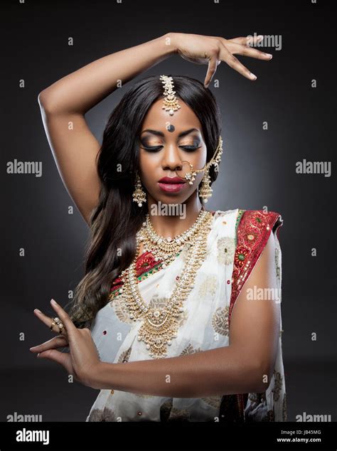 Princess Necklace India Hi Res Stock Photography And Images Alamy