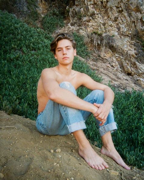 22 shirtless cole sprouse pictures that prove he s just a big daddy dylan y cole cole sprouse
