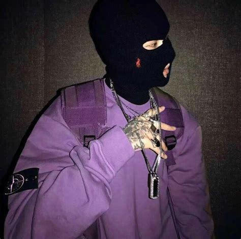 Gangsta ski mask aesthetic gif : Pin de psant em e girl aesthetic em 2020 | Estilo bandido ...