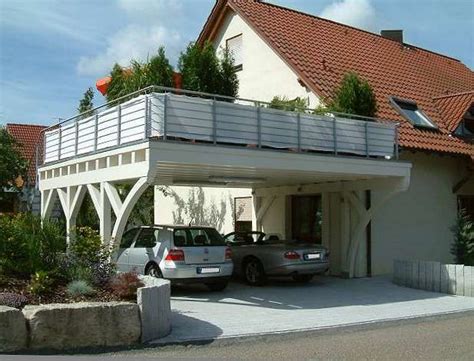Das großzügige wohnzimmer mit den bodentiefen fenstern und dem blick auf die große terrasse (ca. Carport Als Terrasse | Double carport, Carport, Balcony