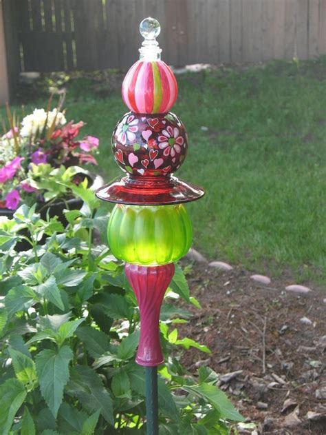 Wow Love The Colors On This Glass Garden Totem By Second Glass Garden Art Glass Garden Art
