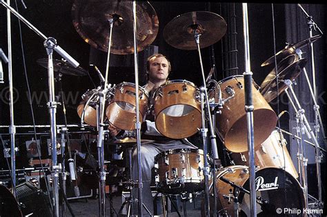 The frontman for genesis 2.0, with a soulful voice and pop smarts that made him one of the top superstars of the 1980s. Genesis! Phil Collins! Peter Gabriel! GREAT Music ...