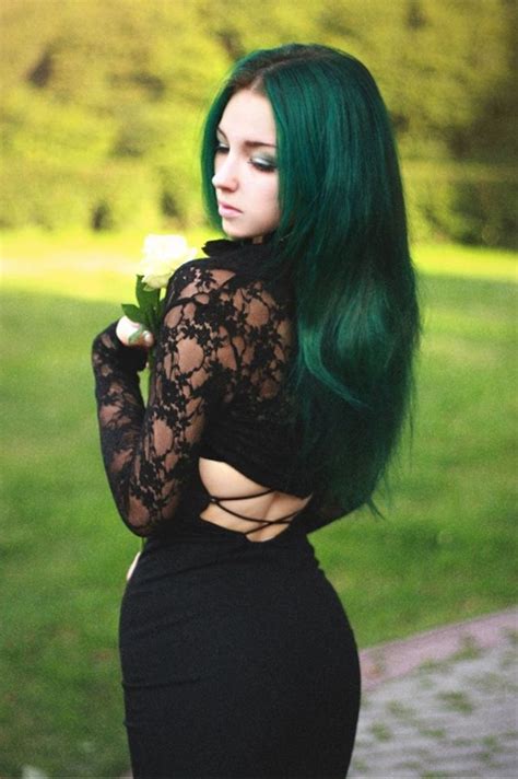 Pin By Jessica Wright On Hair And Beauty Dark Green Hair Green Hair