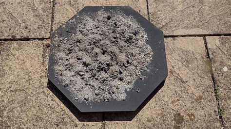 Hopefully you've noticed the rust on your fire pit before it's spread. 50cm Smokeless Fire Pit Ash Pan