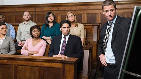 How to Choose A Defense Attorney - Lawyers Favorite