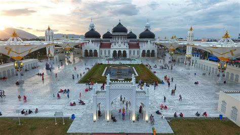 Mesjid Raya Baiturrahman Visit Baiturrahman Grand Mosque Southeast Asia Travel