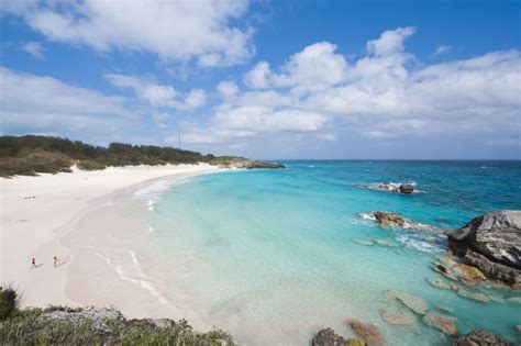 A Guide To Bermudas Horseshoe Bay Beach