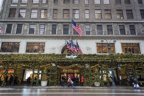 Lord And Taylor Sells Nyc Flagship Store For 850 Million Wsj