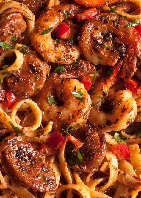 It's a super easy meal to throw together which makes it perfect for family. Creamy Cajun Shrimp Pasta with Sausage - What's In The Pan?