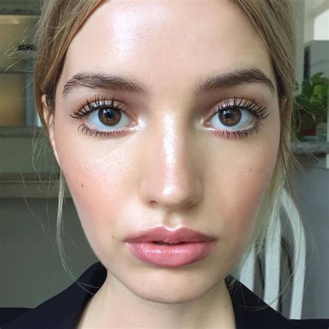 Soft And Dewy With A Touch Of Sormé Pure Rose Lip Liner Makeup By Hkassel Natural Makeup