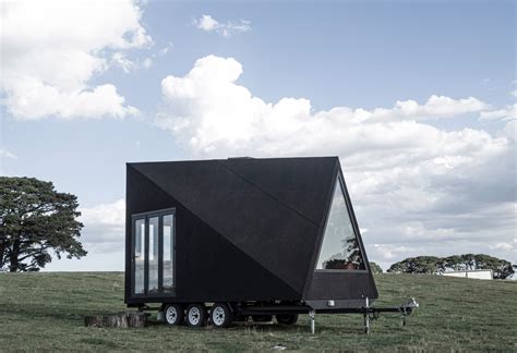 Case su ruote in vendita in sicilia: Un design minimalista per questa graziosa mini casa in ...