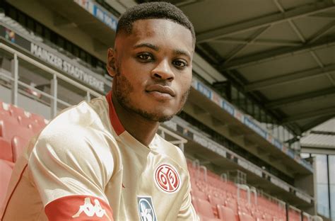 Konntet ihr euch kein fastnachtstrikot mehr sichern? Novas camisas do Mainz 05 2020-2021 Kappa » Mantos do Futebol