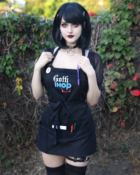 Goth Ihop Waitress Cosplay Media Chomp