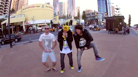 Bombs Away And Kronic Busking In Surfers Paradise Youtube