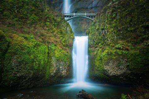 Waterfall Multnomah Falls Oregon Nature Wallpapers Hd Desktop And