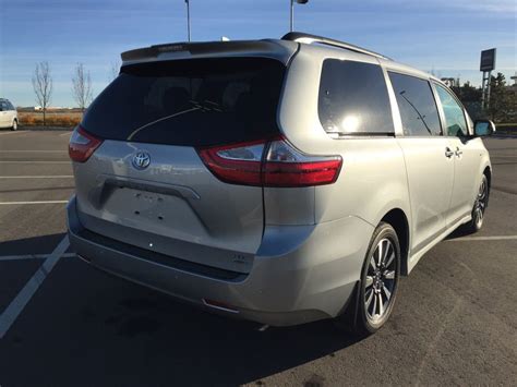 The upcoming 2019 toyota sienna is not going to change the msrp compared to its predecessor. New 2019 Toyota Sienna XLE AWD 4 Door Mini-Van Passenger in Sherwood Park #SI91169 | Sherwood ...