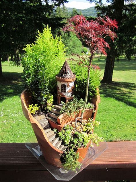 Check spelling or type a new query. DIY Fairy Gardens Made From Broken Pots | DeMilked
