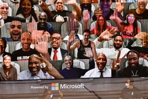 The virtual fans sitting courtside for nba games is becoming the hottest ticket in sports. NBA的"神操作"给管理者们上了一课_腾讯新闻