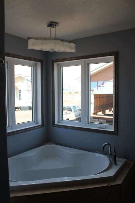 .with jetted tub is for that special occasion, loft area with king bed, jetted tub, and top floor views. Corner Jetted Tub #jettedtub | Corner jetted tub, Home ...