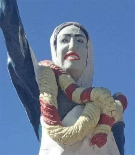 Benazir Bhuttos Poorly Made Statue Sparks Public Outcry