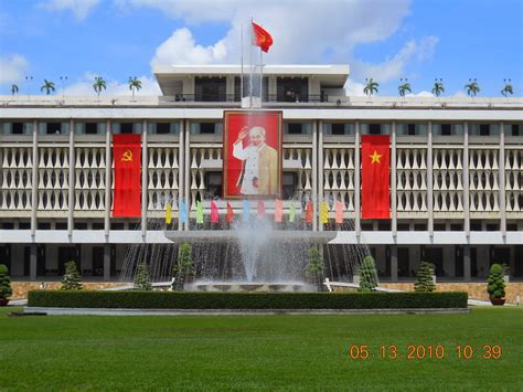 Một di tích lịch sử nổi tiếng gắn liền với ngày giải phóng miền nam, đó là dinh độc lập, nay thường gọi là hội trường thống nhất. Những nét kiến trúc độc đáo ở Sài Gòn |Du Lich Dat Viet