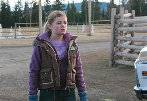 Mallory Wells Jessica Amlee Heartland Cast Heartland Mallory