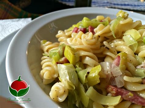Pasta con porri e pancetta | Cibo etnico, Pancetta e Ricette