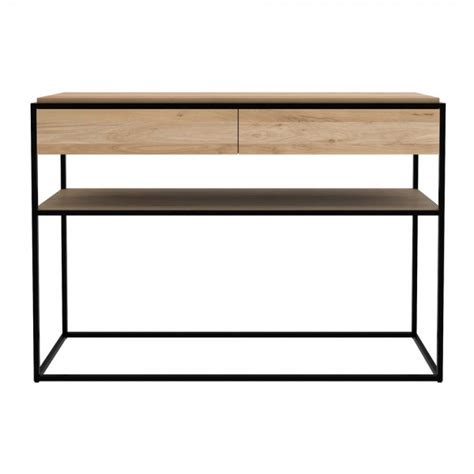 Wir haben die schönsten konsolentische der beliebtesten onlineshops für wohndesign für dich zusammengestellt. Schmale Konsole im skandinavischen Stil - milanari.com