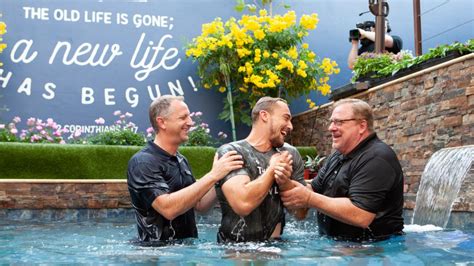 Rick Warrens Saddleback Church Reaches Milestone Of 50