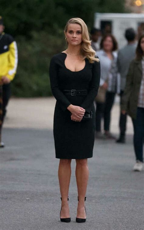 Reese Witherspoon In A Black Dress On The Set Of Your Place Or Mine In Brooklyn In New York