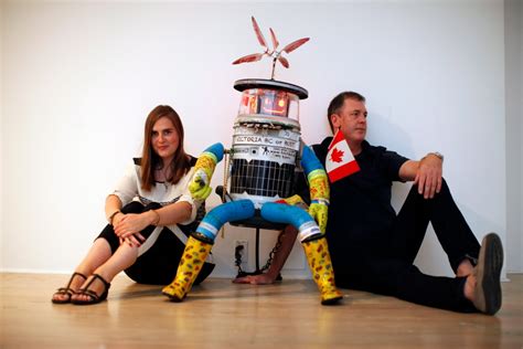 Hitchbot Sets Out On Journey Across The Us Ctv News
