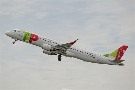 Tap Express Fleet Embraer E195 Details And Pictures