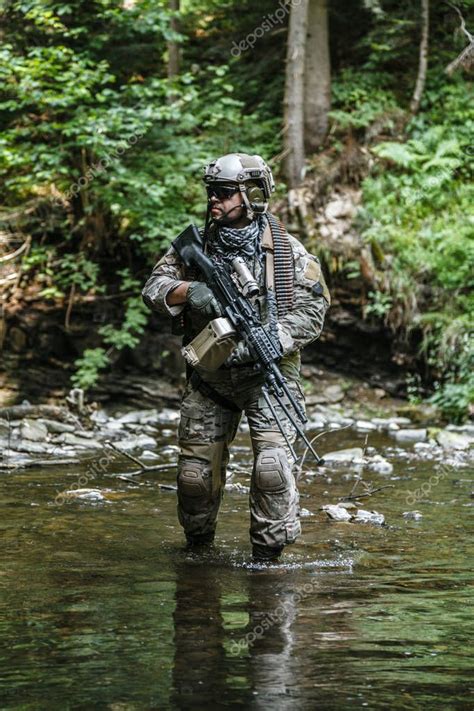 Army Ranger In The Mountains Stock Photo By ©zabelin 129275554