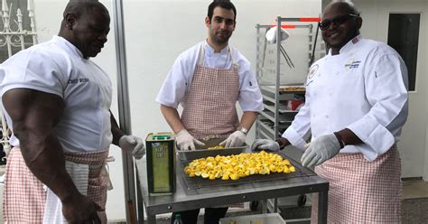 The White House Chef Is An Absolute Monster Of A Human Being Pics