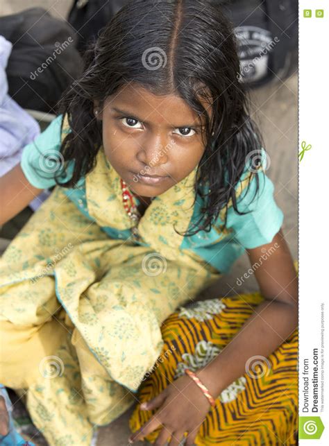 Redaktionelles Illustratives Bild Trauriges Armes Kind Indien