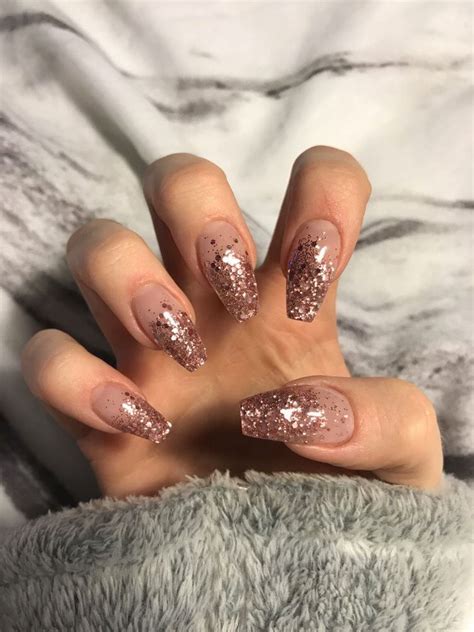 Beautiful, matte colors, also make this short nail design look clean and sophisticated. Pin by Ecemella on Nail Art | Ecemella in 2020 | Gold ...