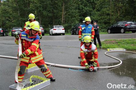 Neustädter Feuerwehrler meistern Leistungsprüfung Onetz