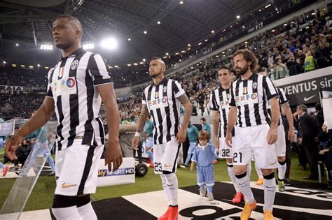 Tout l'effectif de la juventus turin de la saison 2020/2021 et la composition type de la juve par compétition et par système tactique. Serie A, la clamorosa classifica totale degli ultimi 4 ...