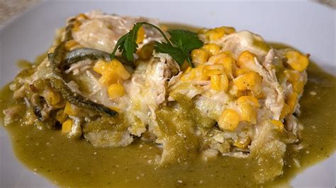 pastel azteca con pollo en salsa verde recetas mexicanas faciles youtube