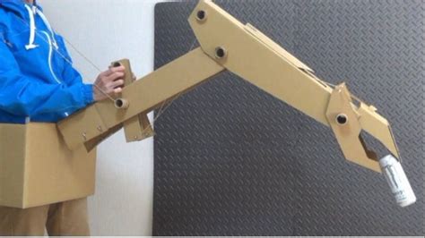 How To Make A Robotic Arm With Cardboard