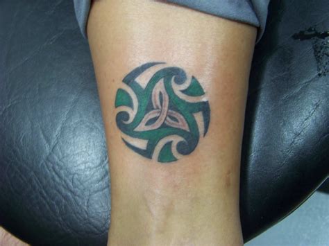 When it comes to the trinity knot tattoo, it is more about the power of three than anything else. Celtic Knot Tattoos Designs, Ideas and Meaning | Tattoos For You