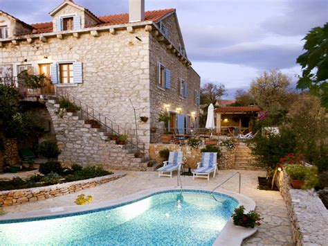 Brac Villas Dalmatian Holiday Villa In Milna On Brac Island Luxury