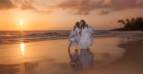 Hawaii Says Aloha To Same Sex Marriage