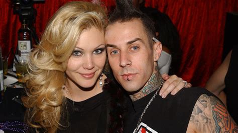 Travis Barkers Ex Wife Shanna Moakler Issues Statement In Support Of