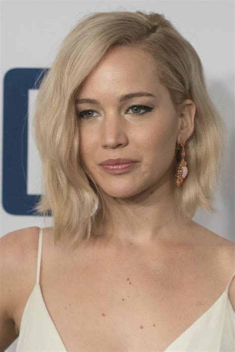 Short hairstyles for bob, curly, cute, wavy, wedding, straight, and pixie hair. 20 Hairstyles for Short Hair You Will Want to Show Your ...