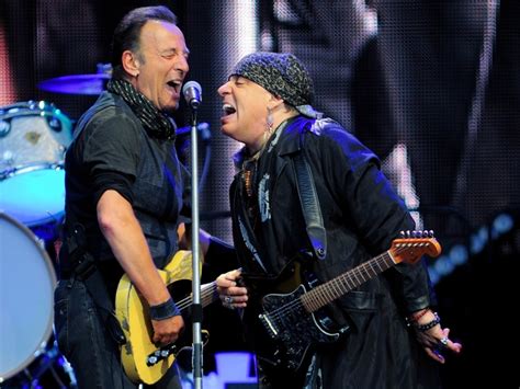 What's it like to join the e street band? Steve Van Zandt Insisted The E Street Band Record Live In ...